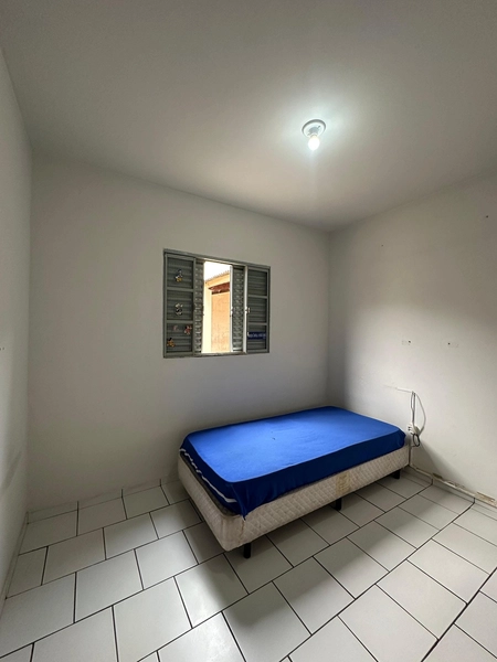 Casa de terreno inteiro por 280 mil: 9ª foto da galeria de imagens do imóvel