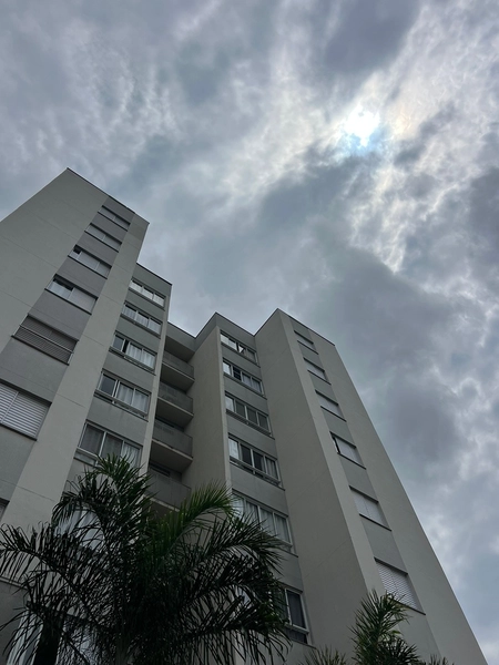 Apto no Quaresmeira com planejado por 245 mil: 3ª foto da galeria de imagens do imóvel