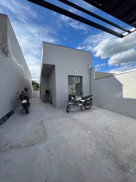 Casa Nova no São Lucas por 290 mil: 1ª foto da galeria de imagens do imóvel