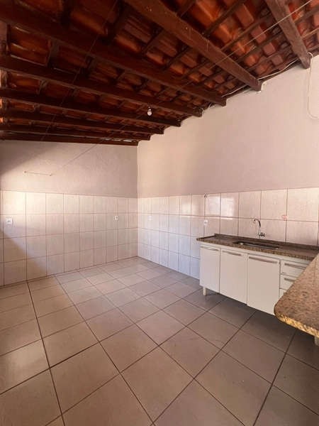 Casa plana com 3 dormitórios de 400 por 380 milmil: 23ª foto da galeria de imagens do imóvel