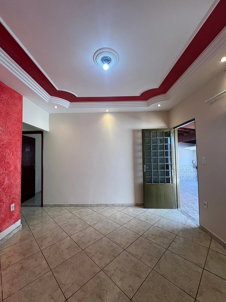 Casa plana com 3 dormitórios de 400 por 380 milmil: 6ª foto da galeria de imagens do imóvel