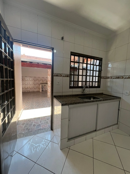 Casa plana com 3 dormitórios de 400 por 380 milmil: 18ª foto da galeria de imagens do imóvel