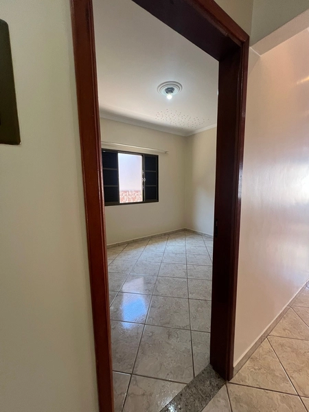 Casa plana com 3 dormitórios de 400 por 380 milmil: 9ª foto da galeria de imagens do imóvel