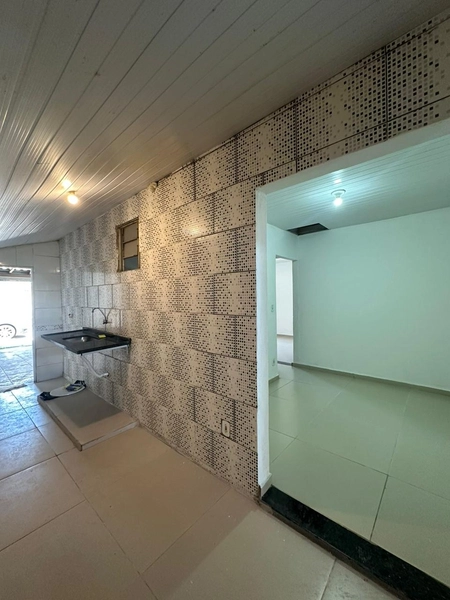 Casa no Carvalhos de terreno inteiro de 200 por 185 mil: 10ª foto da galeria de imagens do imóvel