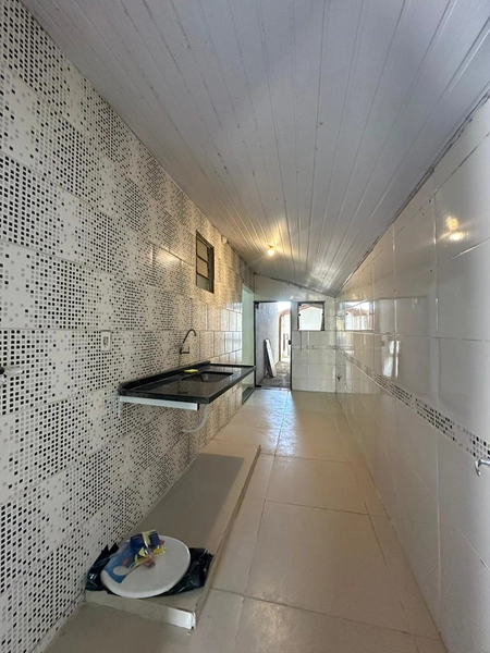 Casa no Carvalhos de terreno inteiro de 200 por 185 mil: 11ª foto da galeria de imagens do imóvel