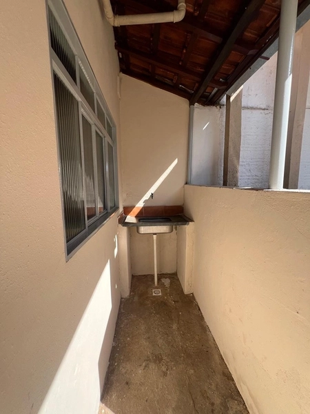 Casa com 3 quartos e terreno inteiro por 270 mil: 15ª foto da galeria de imagens do imóvel