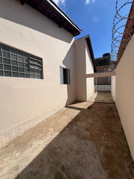 Casa com 3 quartos e terreno inteiro por 270 mil: 18ª foto da galeria de imagens do imóvel