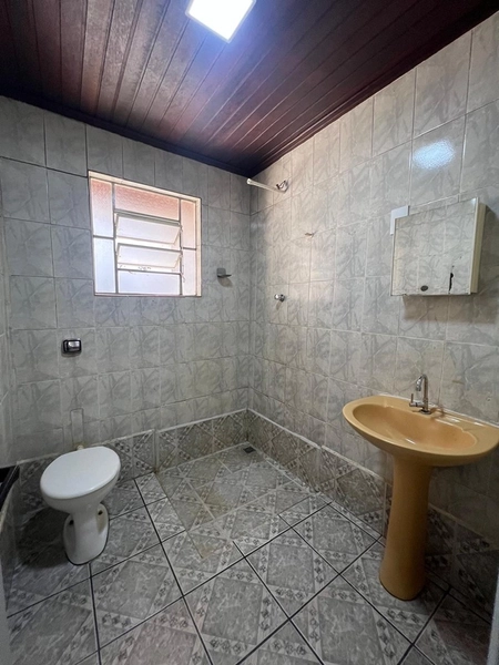 Casa com 3 quartos e terreno inteiro por 270 mil: 12ª foto da galeria de imagens do imóvel