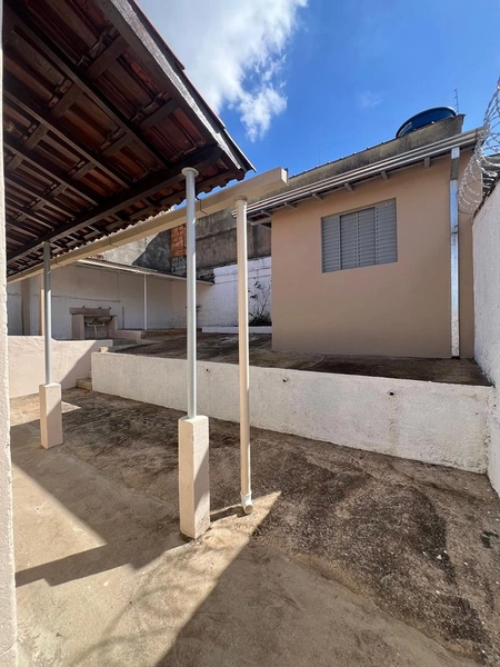 Casa com 3 quartos e terreno inteiro por 270 mil: 17ª foto da galeria de imagens do imóvel