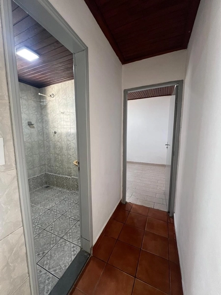 Casa com 3 quartos e terreno inteiro por 270 mil: 11ª foto da galeria de imagens do imóvel