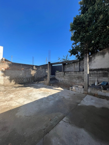 Casa com 3 dormitórios sendo um suíte por 350 mil: 22ª foto da galeria de imagens do imóvel