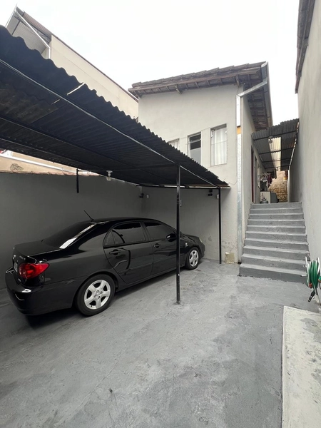 Casa na Avenida principal do Nova Varginha por 300 mil.: 2ª foto da galeria de imagens do imóvel