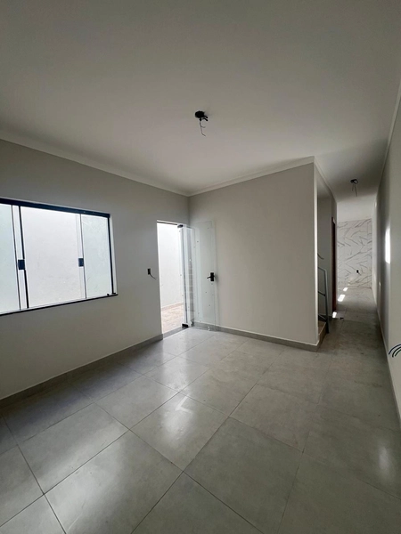 Casa com 2 pavimentos por  280 mil: 3ª foto da galeria de imagens do imóvel