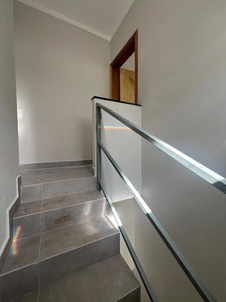 Casa com 2 pavimentos por  280 mil: 9ª foto da galeria de imagens do imóvel