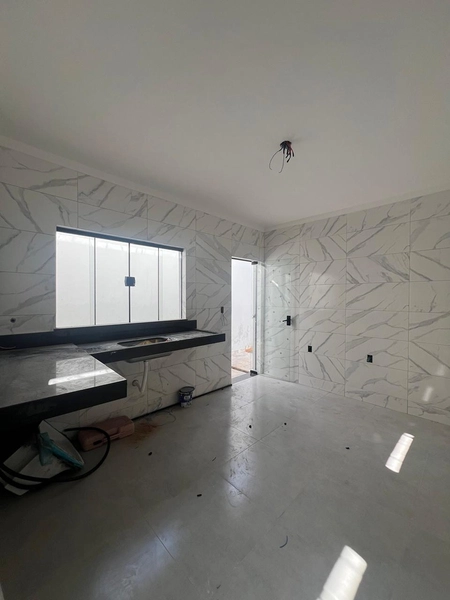 Casa com 2 pavimentos por  280 mil: 7ª foto da galeria de imagens do imóvel