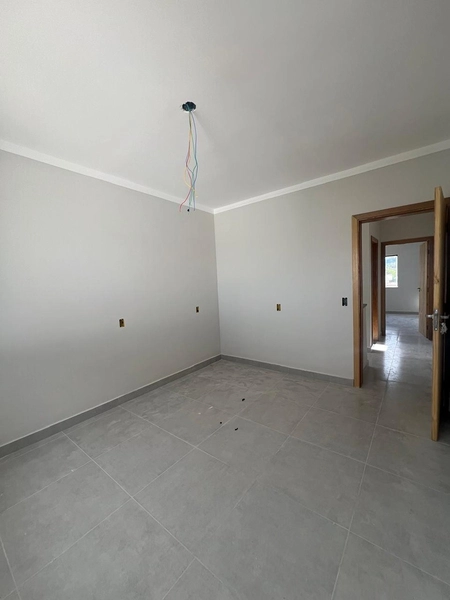 Casa com 2 pavimentos por  280 mil: 10ª foto da galeria de imagens do imóvel