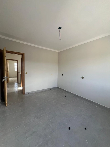 Casa com 2 pavimentos por  280 mil: 13ª foto da galeria de imagens do imóvel