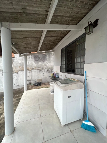 Casa de terreno inteiro por 245 mil: 9ª foto da galeria de imagens do imóvel