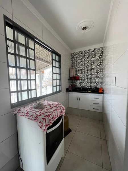 Casa de terreno inteiro por 245 mil: 7ª foto da galeria de imagens do imóvel