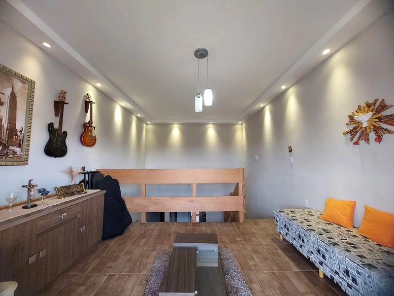 Casa no Alto dos Pinheiros por 480 mil: 5ª foto da galeria de imagens do imóvel