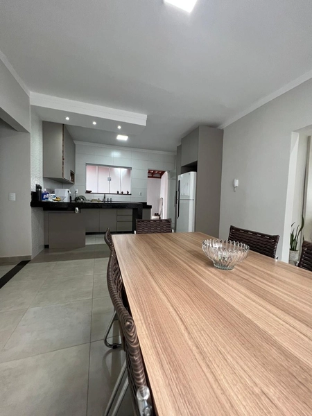 Casa no Santa Luzia com Espaço Gourmet: 9ª foto da galeria de imagens do imóvel