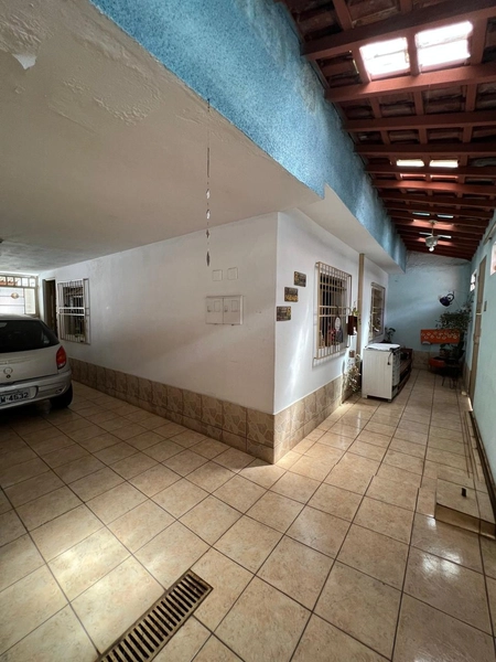 Casa no Canaã na avenida principal: 2ª foto da galeria de imagens do imóvel