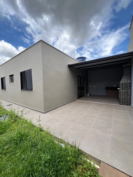 Casa em terreno inteiro por 400 mil: 15ª foto da galeria de imagens do imóvel