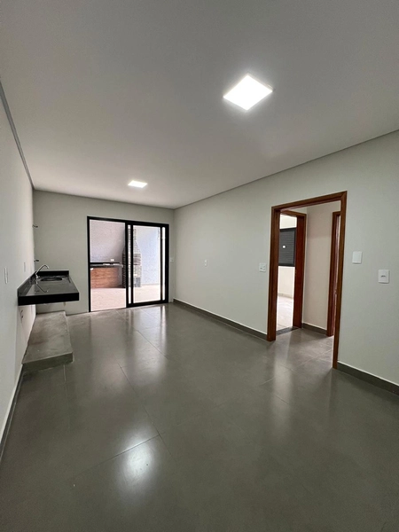 Casa em terreno inteiro por 400 mil: 12ª foto da galeria de imagens do imóvel