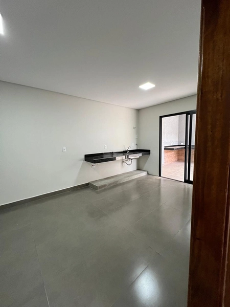 Casa em terreno inteiro por 400 mil: 10ª foto da galeria de imagens do imóvel