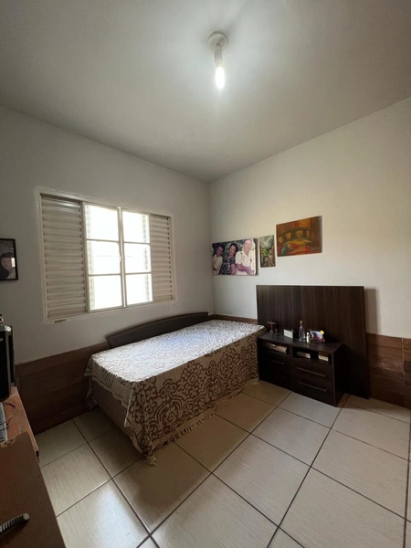 Casa Plana próximo a Rua Rio de Janeiro: 6ª foto da galeria de imagens do imóvel