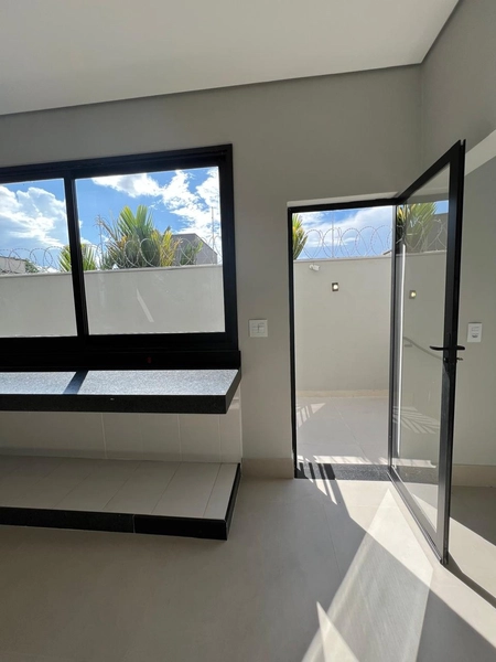 Casa bem próxima ao Shopping: 24ª foto da galeria de imagens do imóvel