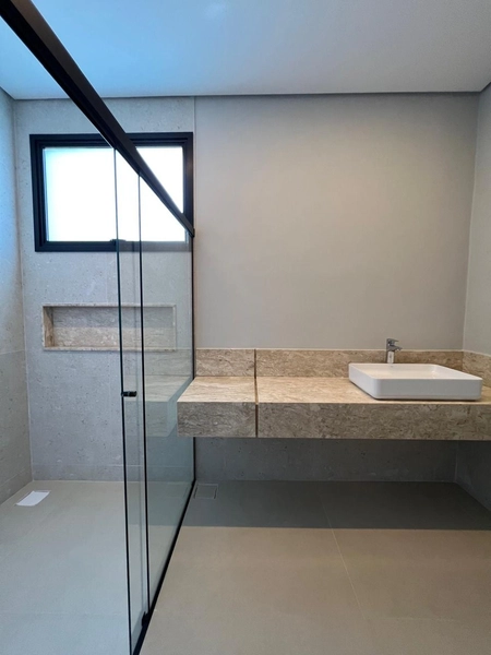 Casa bem próxima ao Shopping: 35ª foto da galeria de imagens do imóvel