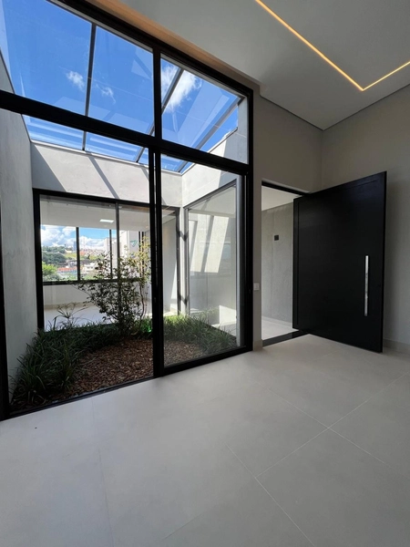 Casa bem próxima ao Shopping: 8ª foto da galeria de imagens do imóvel