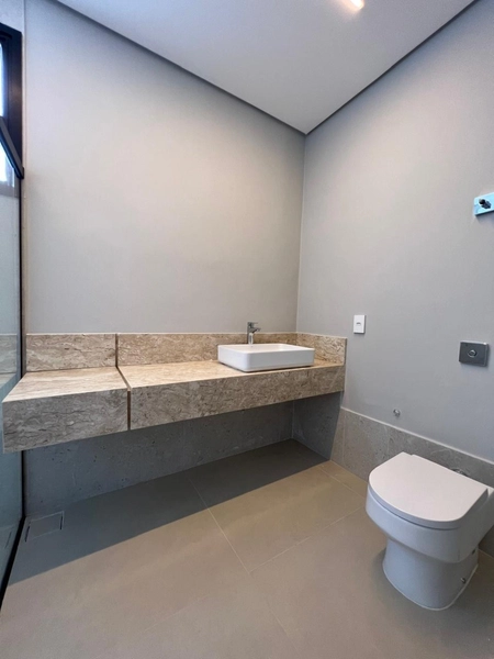 Casa bem próxima ao Shopping: 36ª foto da galeria de imagens do imóvel