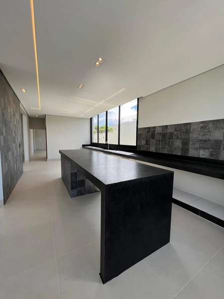 Casa bem próxima ao Shopping: 13ª foto da galeria de imagens do imóvel