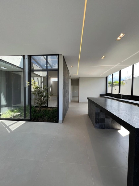 Casa bem próxima ao Shopping: 12ª foto da galeria de imagens do imóvel