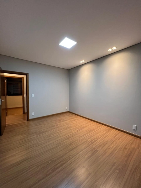 Casa bem próxima ao Shopping: 32ª foto da galeria de imagens do imóvel