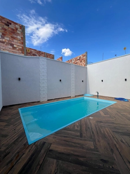 Casa com piscina por 790 mil: 12ª foto da galeria de imagens do imóvel