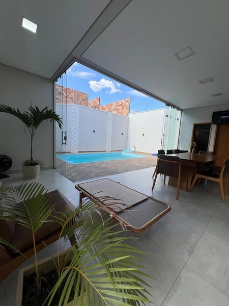 Casa com piscina por 790 mil: 18ª foto da galeria de imagens do imóvel
