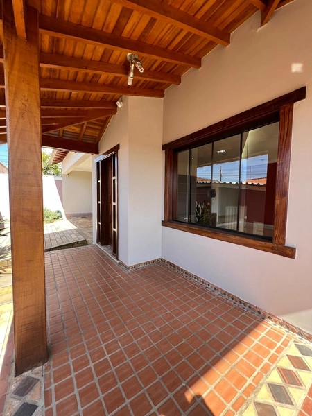 Casa na região central com 880 m² de terreno: 14ª foto da galeria de imagens do imóvel