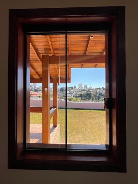 Casa na região central com 880 m² de terreno: 20ª foto da galeria de imagens do imóvel