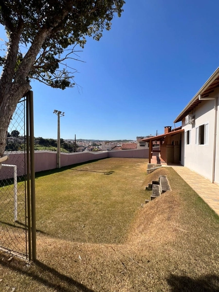 Casa na região central com 880 m² de terreno: 65ª foto da galeria de imagens do imóvel