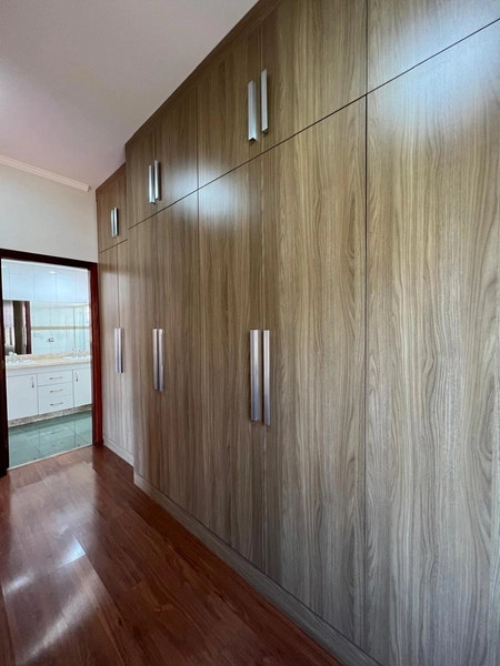 Casa na região central com 880 m² de terreno: 52ª foto da galeria de imagens do imóvel