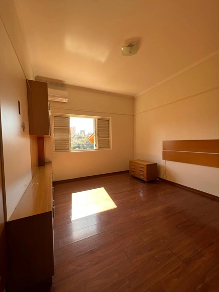 Casa na região central com 880 m² de terreno: 38ª foto da galeria de imagens do imóvel