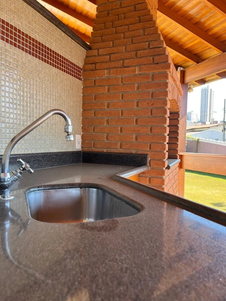 Casa na região central com 880 m² de terreno: 59ª foto da galeria de imagens do imóvel