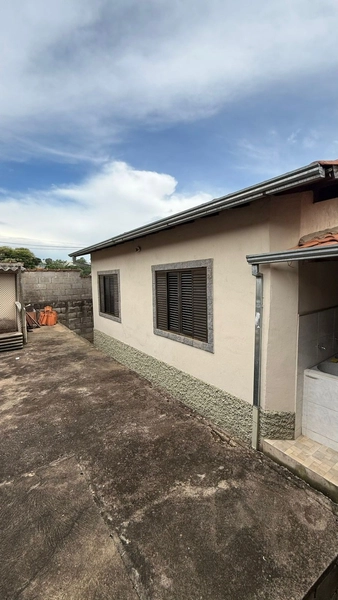 Casa de terreno inteiro por 290 mil: 17ª foto da galeria de imagens do imóvel