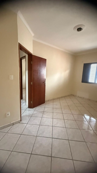 Casa de terreno inteiro por 290 mil: 11ª foto da galeria de imagens do imóvel