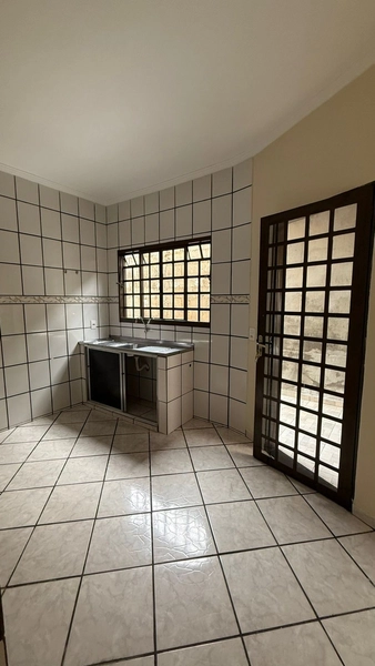 Casa de terreno inteiro por 290 mil: 13ª foto da galeria de imagens do imóvel