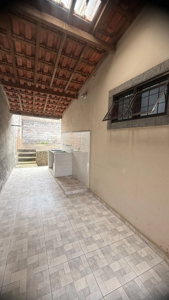 Casa de terreno inteiro por 290 mil: 14ª foto da galeria de imagens do imóvel
