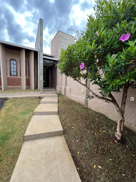 Casa plana pertinho do Colégio Adventista: 5ª foto da galeria de imagens do imóvel